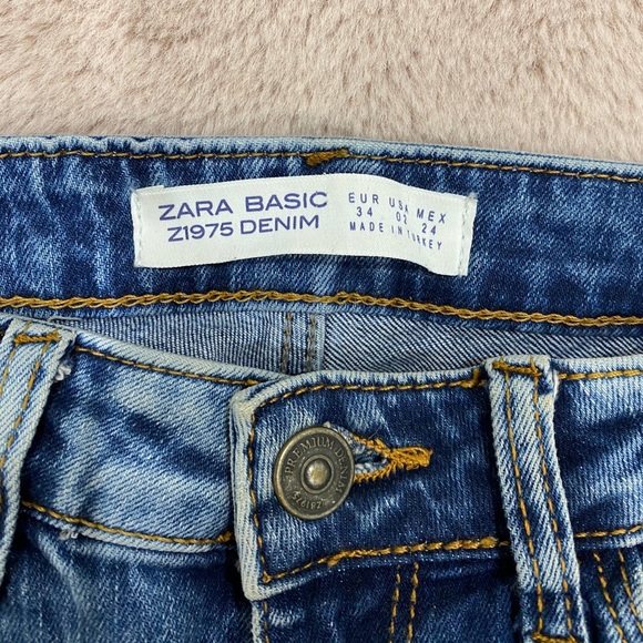 Zara Basics Low Rise Ripped Jeans - Picture 6 of 9